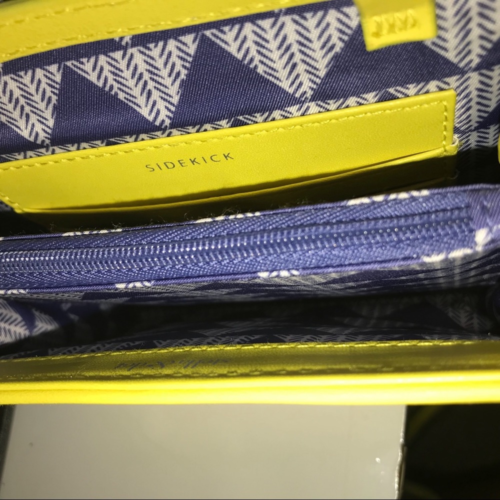 Sidekick Crossbody Bag NWOT - Picture 2 of 5